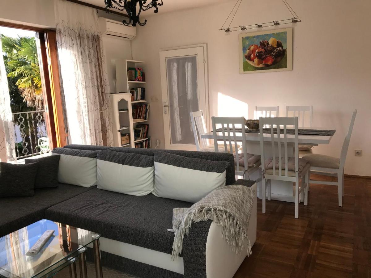 Apartment Aquamarin, Blizu Mora S Pogledom Na More, Za Do 6 Osoba Malinska Dış mekan fotoğraf