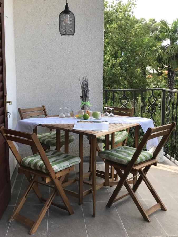 Apartment Aquamarin, Blizu Mora S Pogledom Na More, Za Do 6 Osoba Malinska Dış mekan fotoğraf