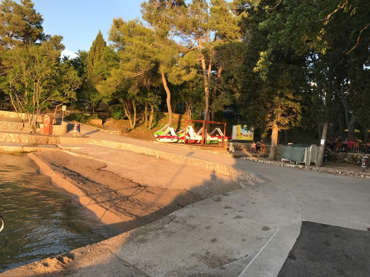 Apartment Aquamarin, Blizu Mora S Pogledom Na More, Za Do 6 Osoba Malinska Dış mekan fotoğraf