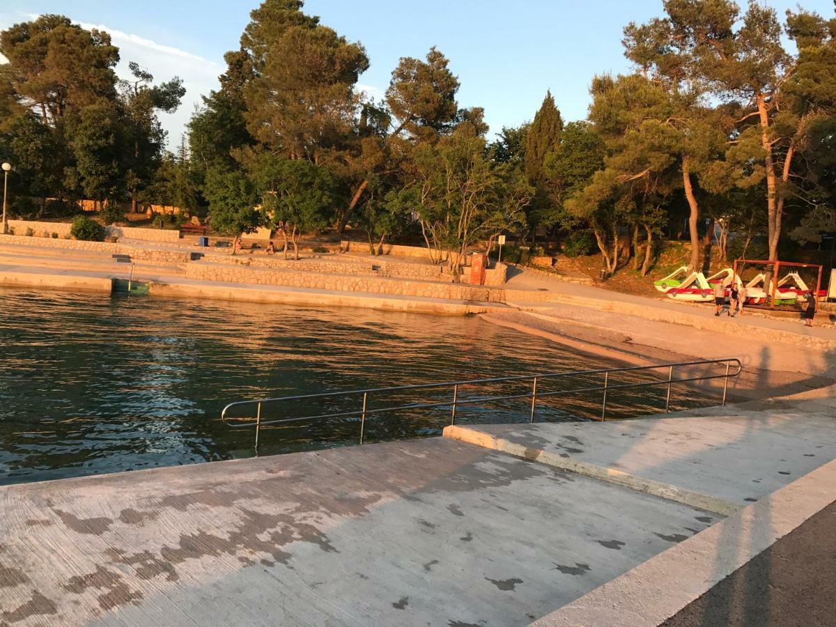 Apartment Aquamarin, Blizu Mora S Pogledom Na More, Za Do 6 Osoba Malinska Dış mekan fotoğraf