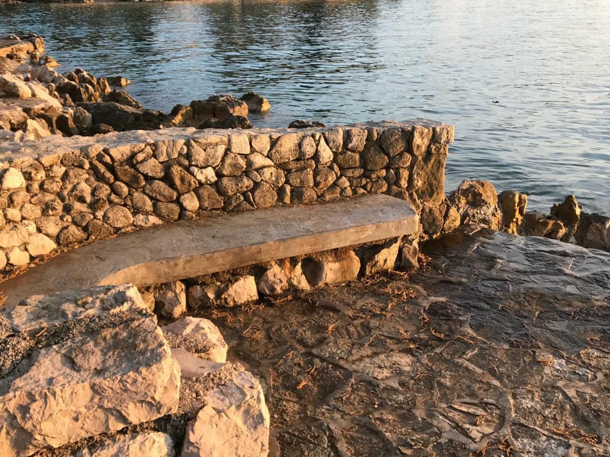 Apartment Aquamarin, Blizu Mora S Pogledom Na More, Za Do 6 Osoba Malinska Dış mekan fotoğraf
