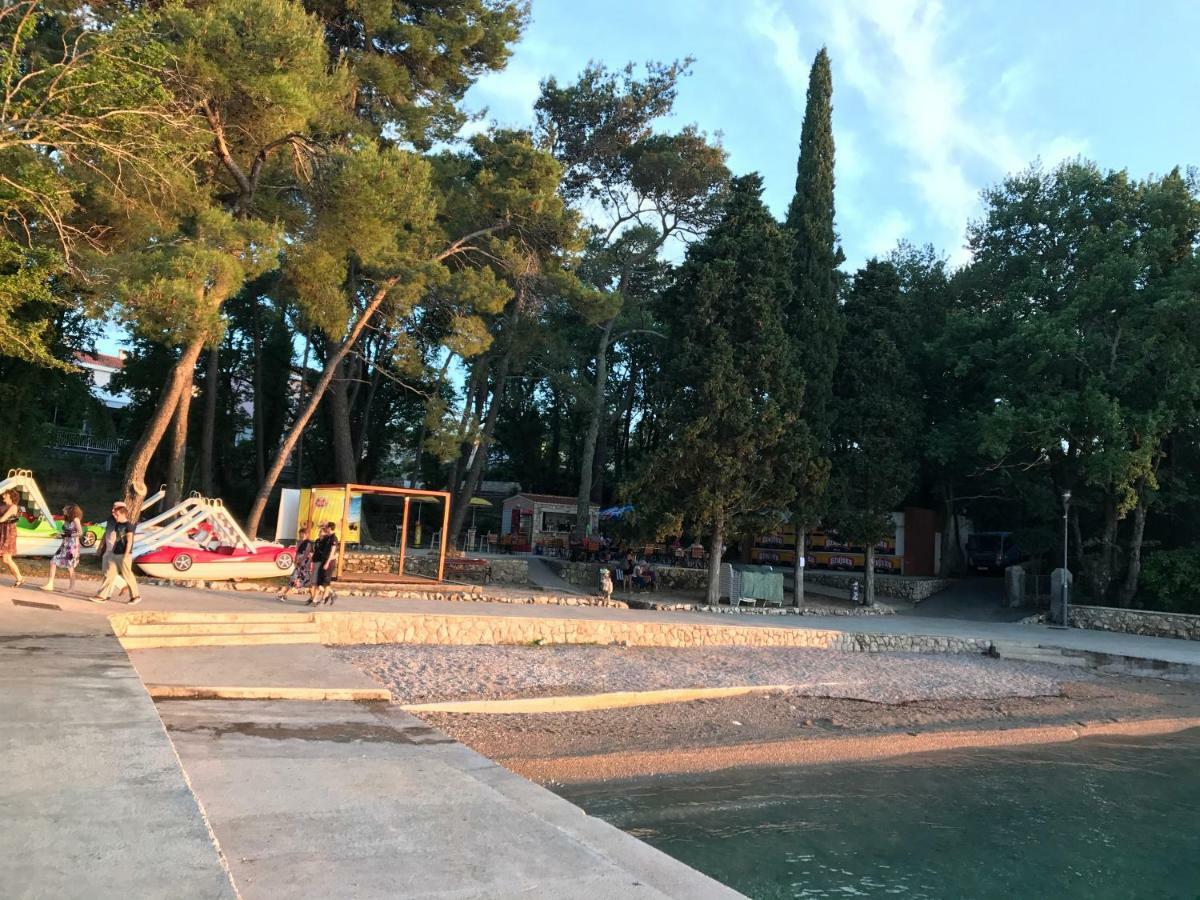 Apartment Aquamarin, Blizu Mora S Pogledom Na More, Za Do 6 Osoba Malinska Dış mekan fotoğraf